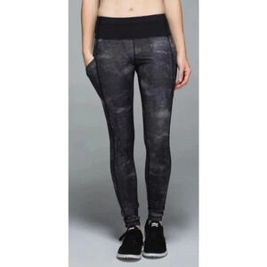 Lululemon Sequin Snake Slate Black Speed Tight II Full-On Luxtreme Leggings Sz 2